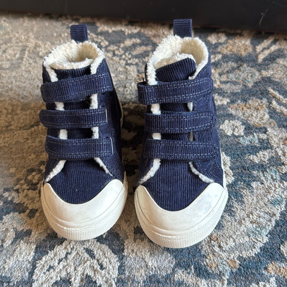 Cat and Jack navy blue corduroy boots